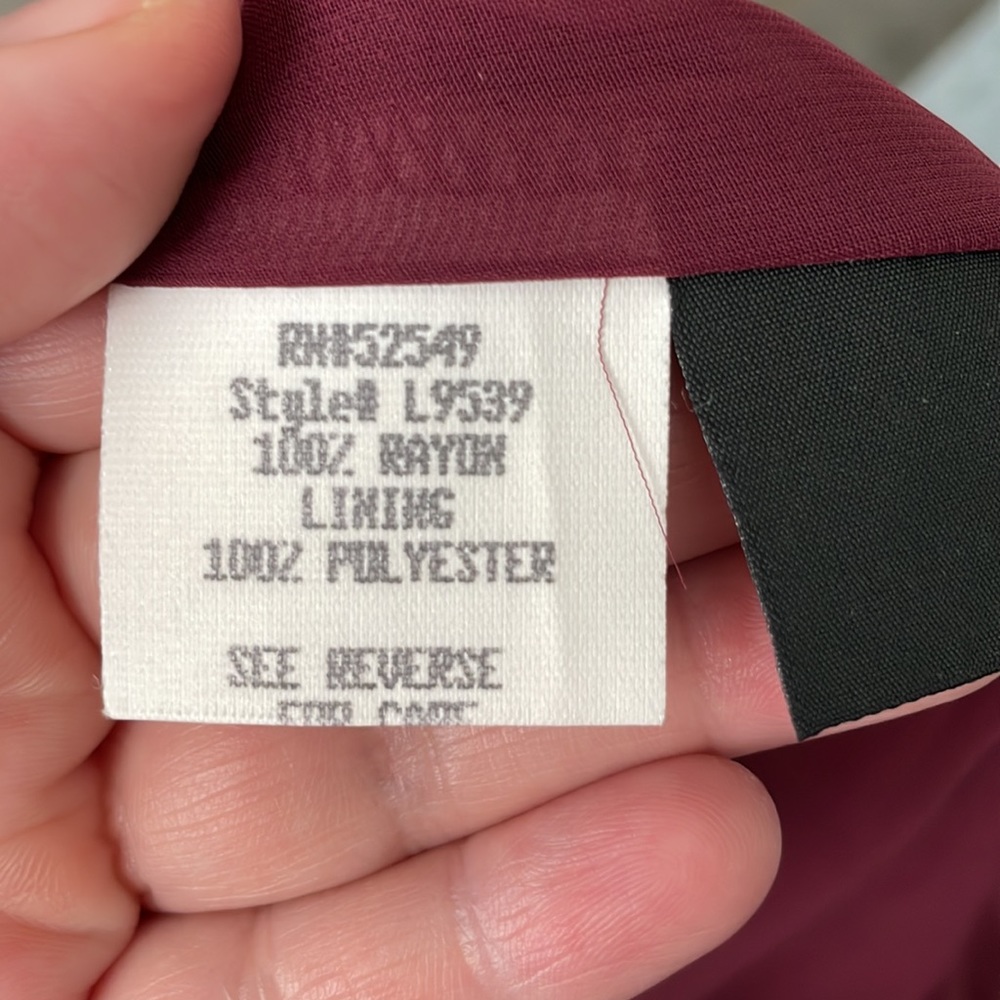 Color: Maroon - Picture 10 of 11